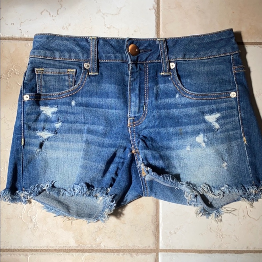 American Eagle dark wash denim shorts